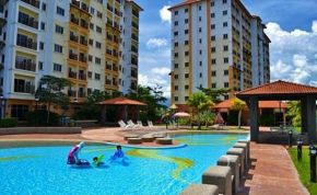 Apartment @ Bukit Merah Laketown